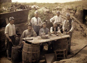 Soup distribution in the French trenches in the rear of the front, Soissons, Aisne, France, 1917